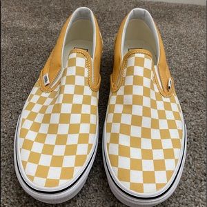 mustard yellow vans!